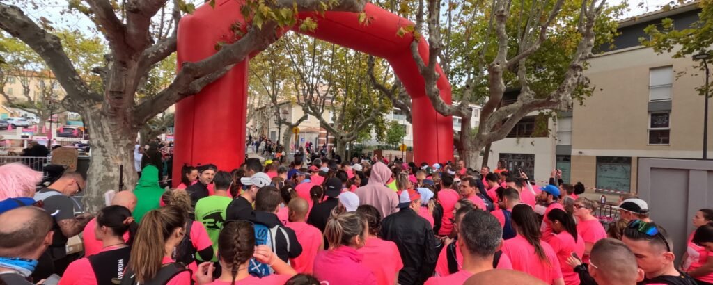 Ligne de départ de La Foulée Rosée 2025