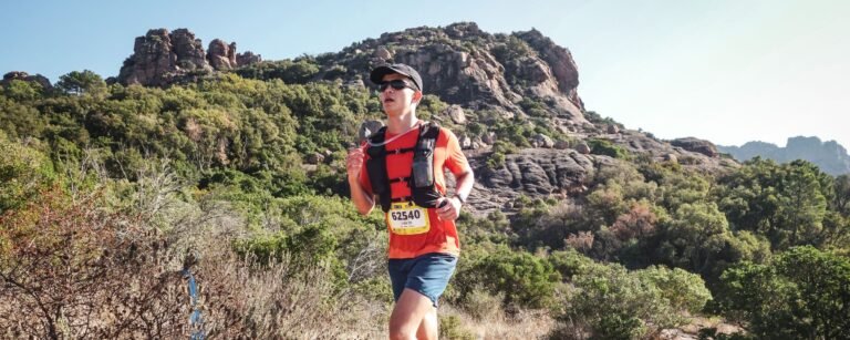 Moi en train de courir lors du trail du Roc d'Azur